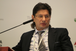 Spartak's billionaire owner Leonid Fedun has waded into the debate over the RFU leadership